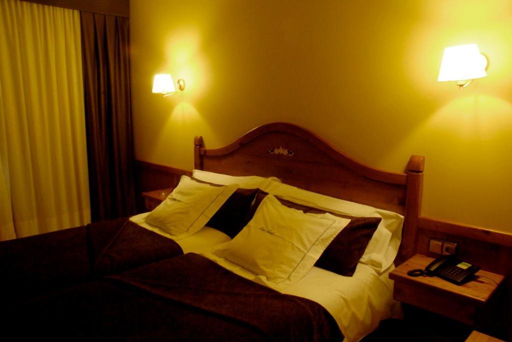 Petit Hotel Pas De La Casa Room photo